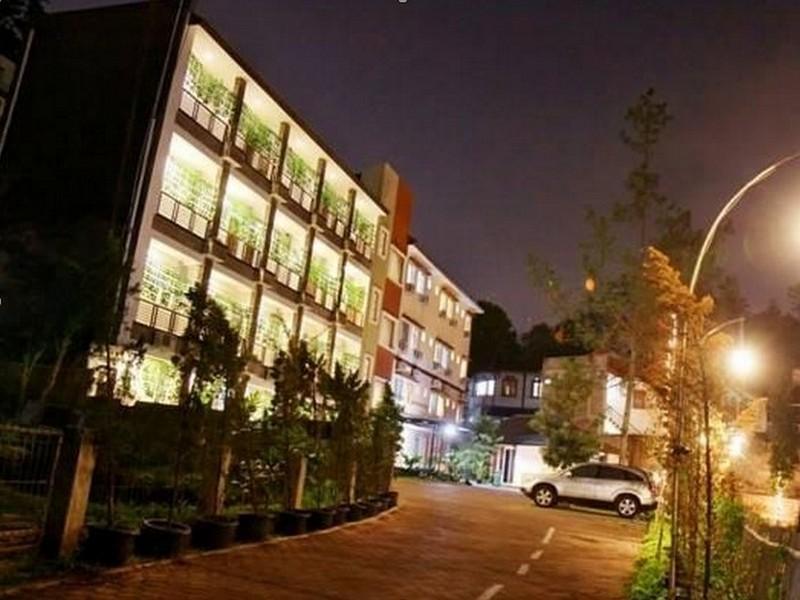 Hotel Lotus Bandung Exterior photo