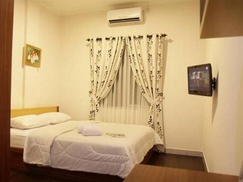 Hotel Lotus Bandung Exterior photo